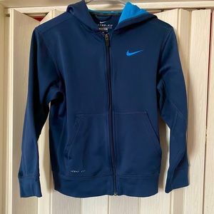 NIKE BOYS NAVY Therma Fit Hoodie